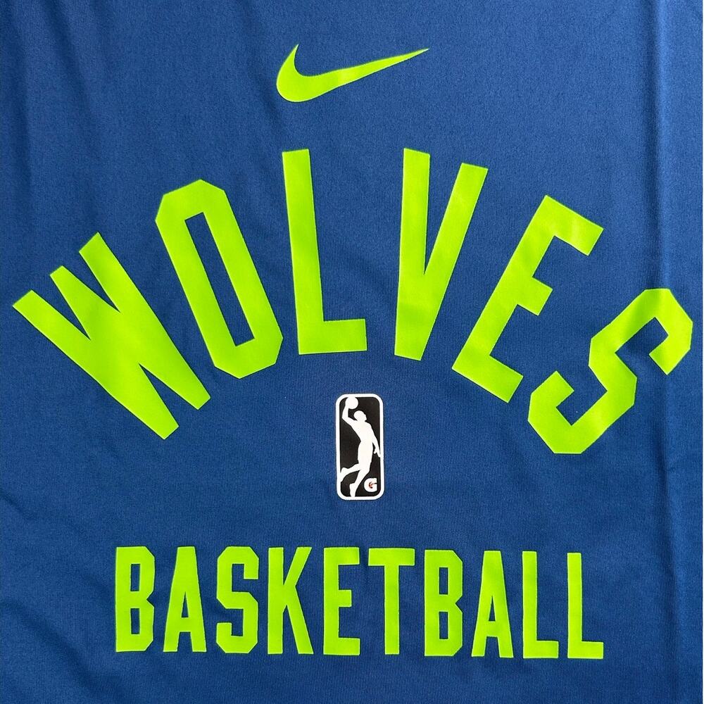 Nike Iowa Wolves G League Basketball Blue Long Sleeve Shirt Men’s L Tall NWT - Picture 3 of 9